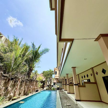 Taxa Raya Guest House Legian Exterior foto